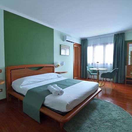 Le Cinema Bed & Breakfast Formia Eksteriør bilde