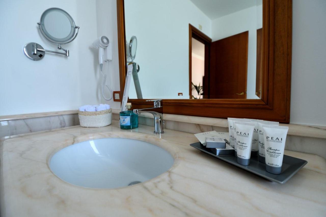 Le Cinema Bed & Breakfast Formia Eksteriør bilde