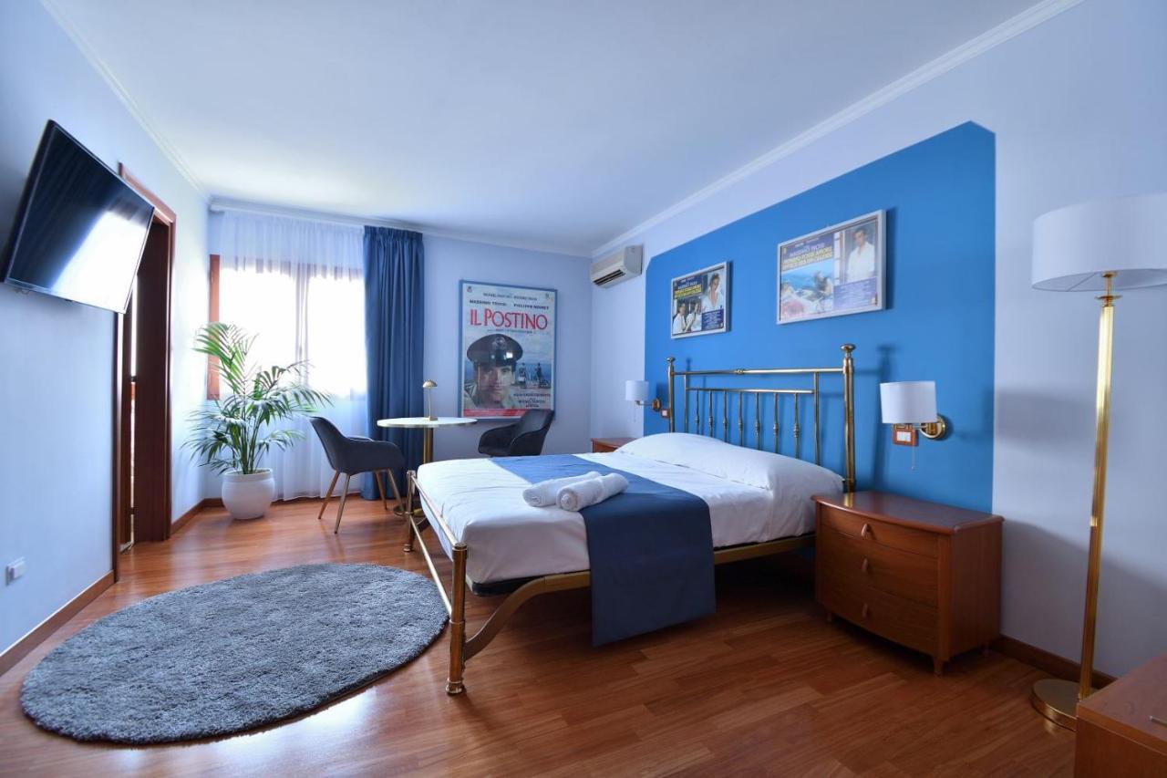 Le Cinema Bed & Breakfast Formia Eksteriør bilde