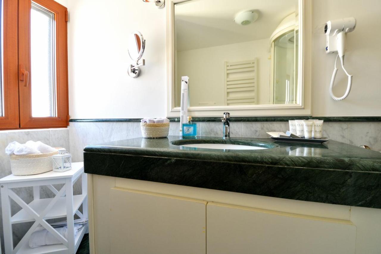 Le Cinema Bed & Breakfast Formia Eksteriør bilde