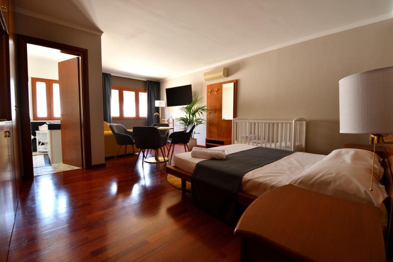 Le Cinema Bed & Breakfast Formia Eksteriør bilde